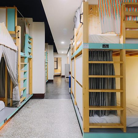 Ferienwohnung 阿信輕旅 Tainan Exterior foto