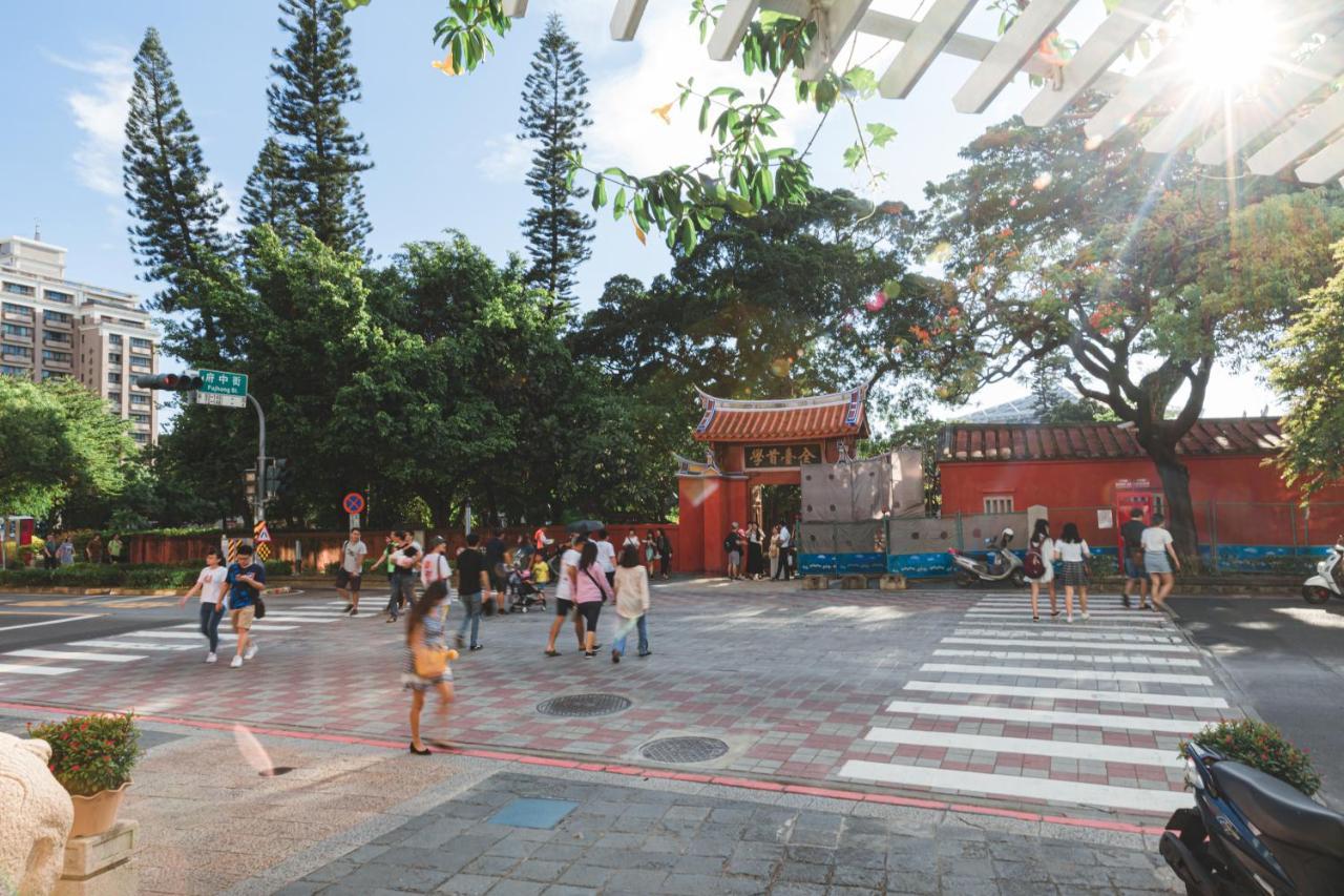 Ferienwohnung 阿信輕旅 Tainan Exterior foto