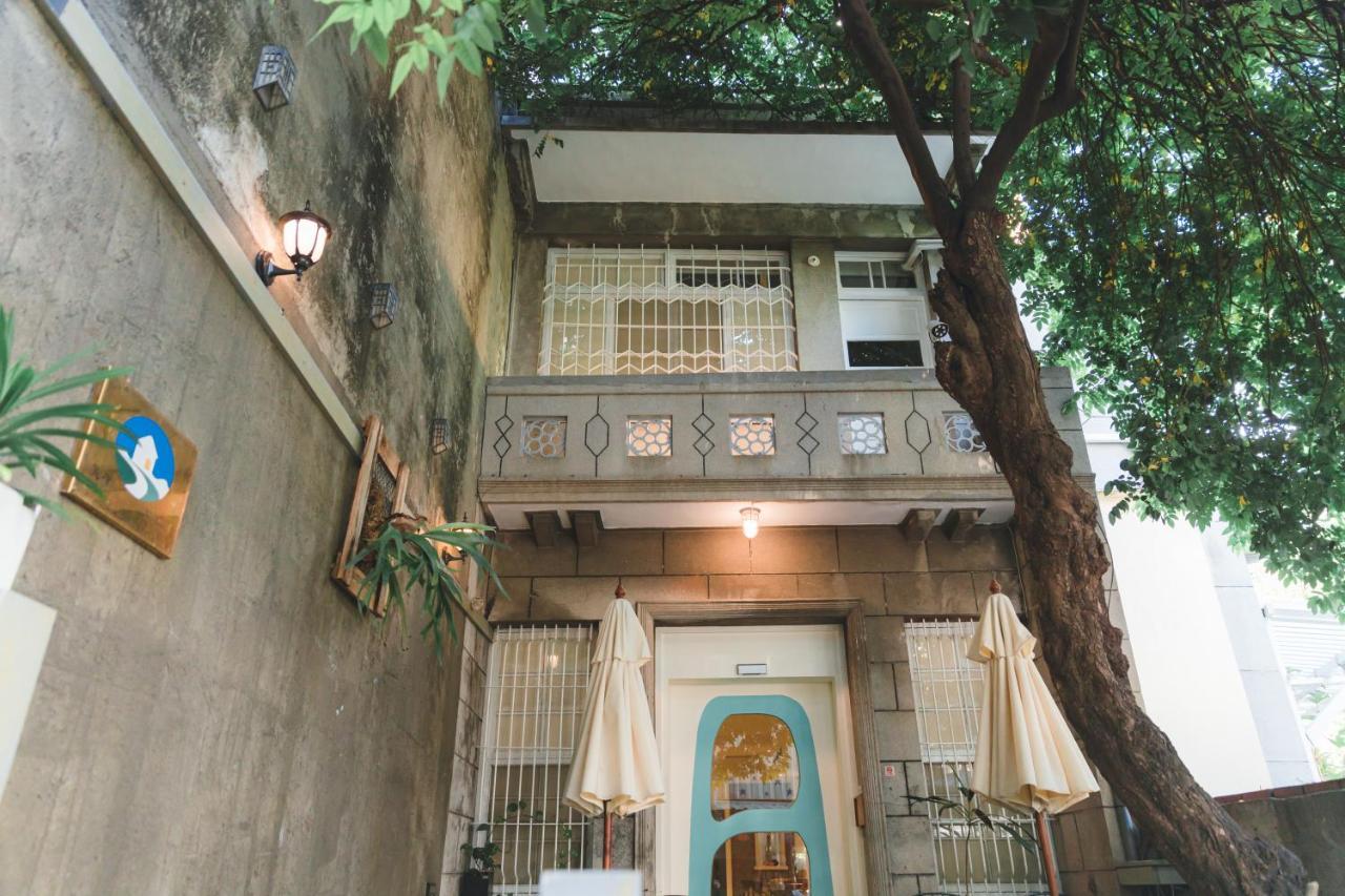 Ferienwohnung 阿信輕旅 Tainan Exterior foto