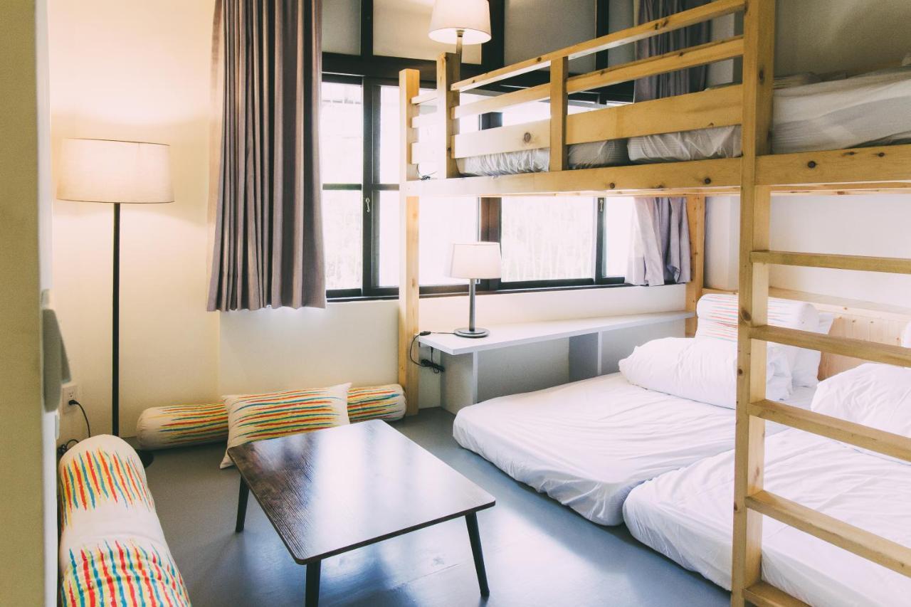 Ferienwohnung 阿信輕旅 Tainan Exterior foto