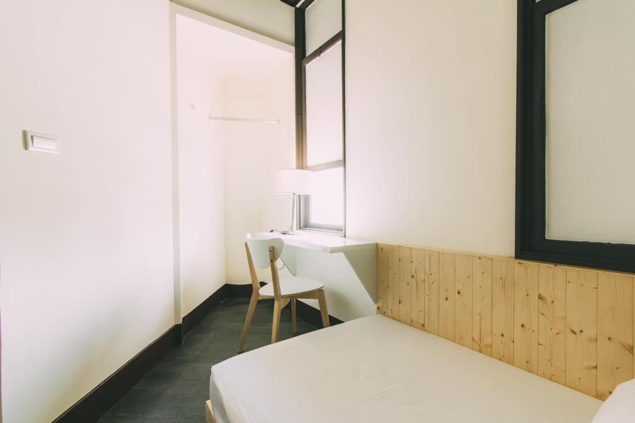 Ferienwohnung 阿信輕旅 Tainan Exterior foto