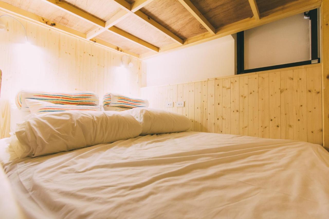 Ferienwohnung 阿信輕旅 Tainan Exterior foto