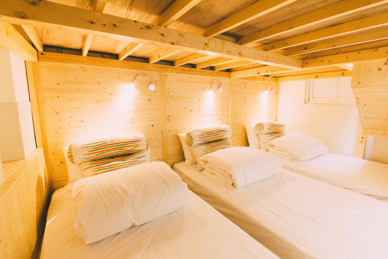 Ferienwohnung 阿信輕旅 Tainan Exterior foto