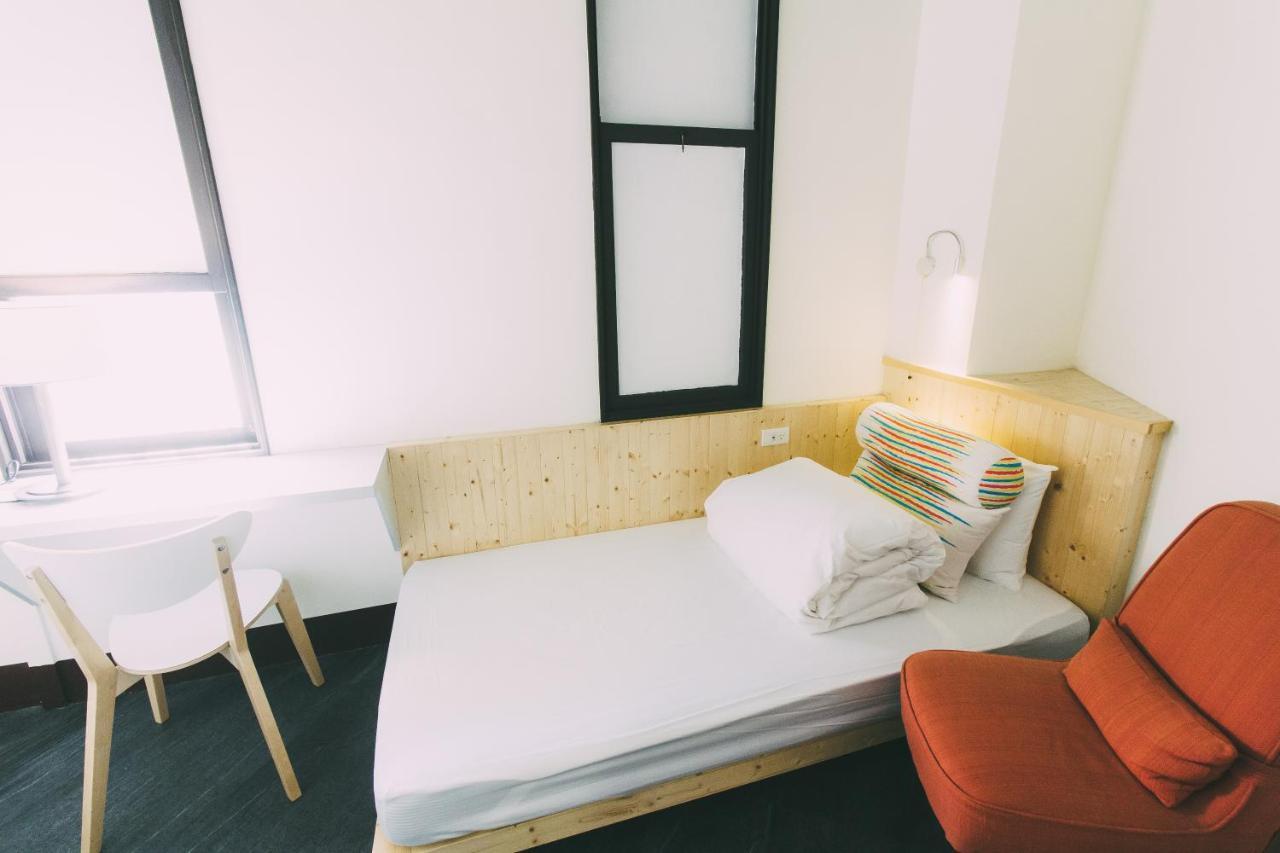Ferienwohnung 阿信輕旅 Tainan Exterior foto