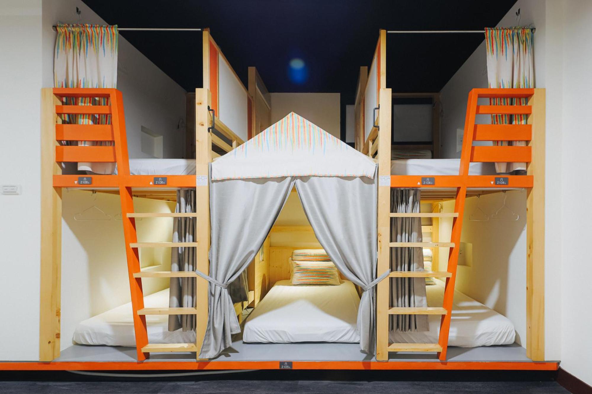 Ferienwohnung 阿信輕旅 Tainan Exterior foto