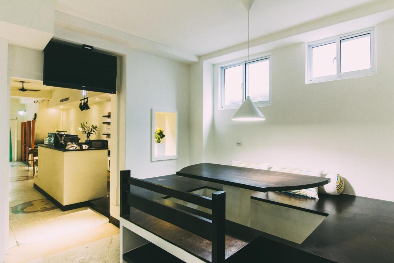 Ferienwohnung 阿信輕旅 Tainan Exterior foto