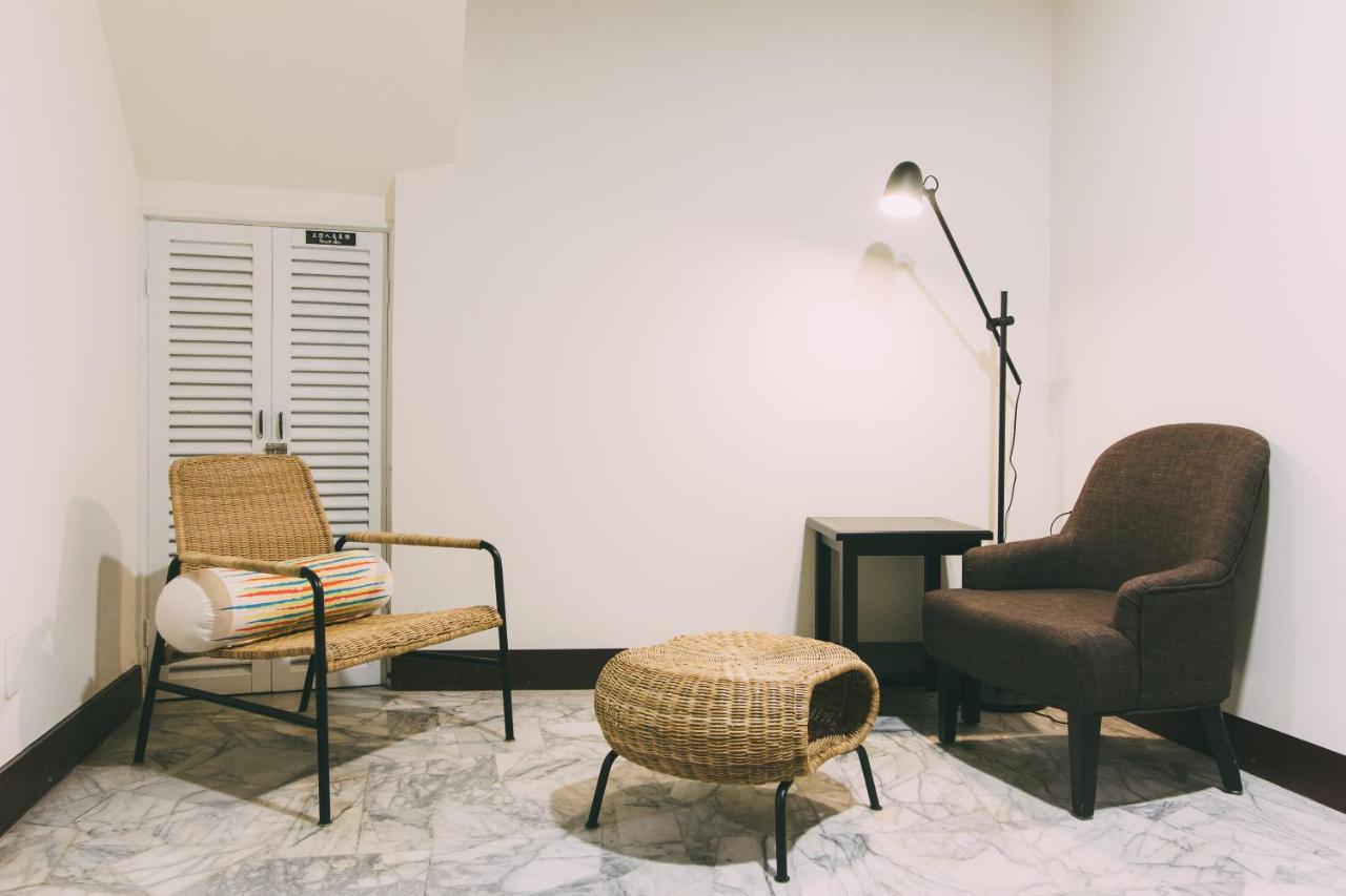 Ferienwohnung 阿信輕旅 Tainan Exterior foto