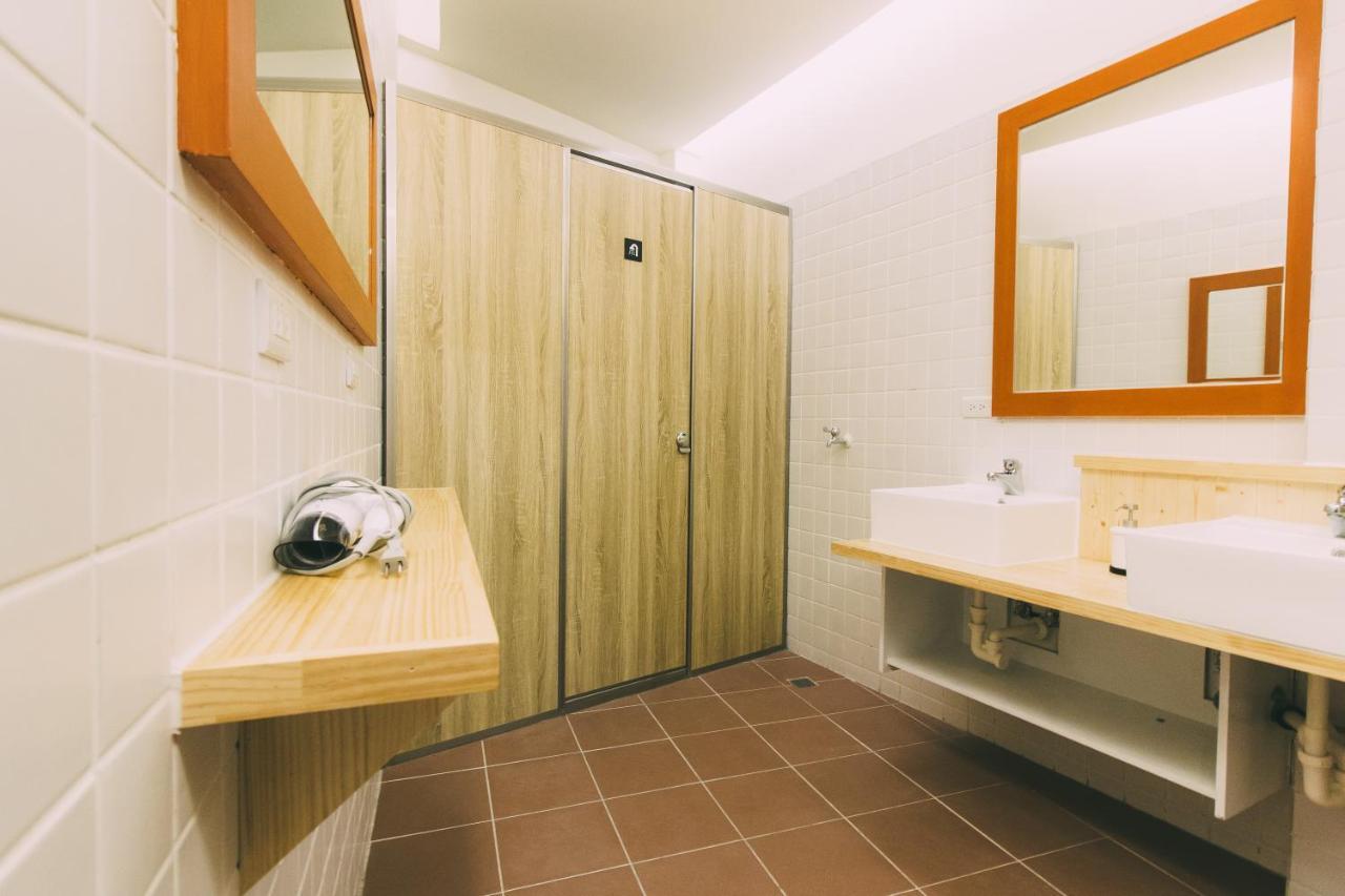 Ferienwohnung 阿信輕旅 Tainan Exterior foto