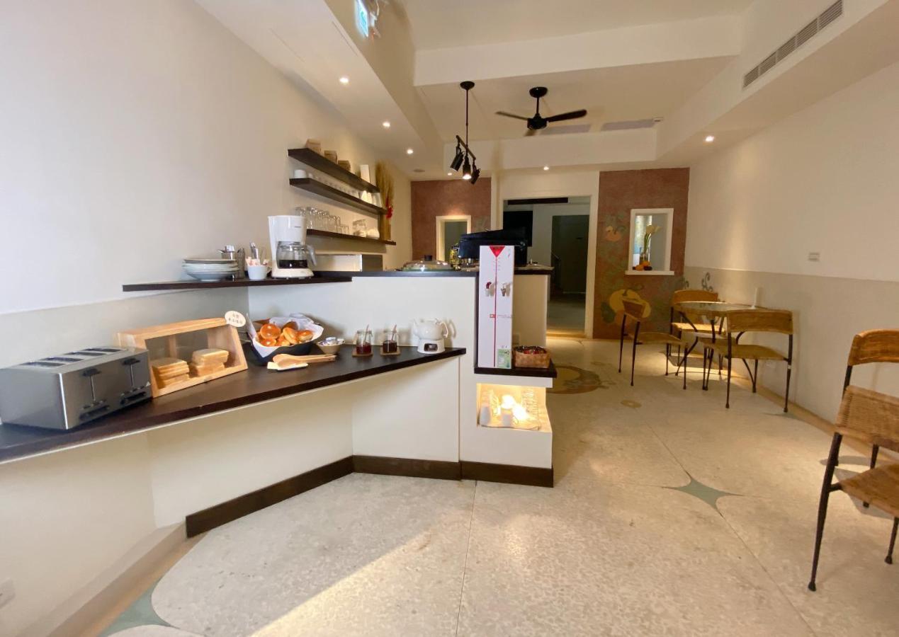 Ferienwohnung 阿信輕旅 Tainan Exterior foto